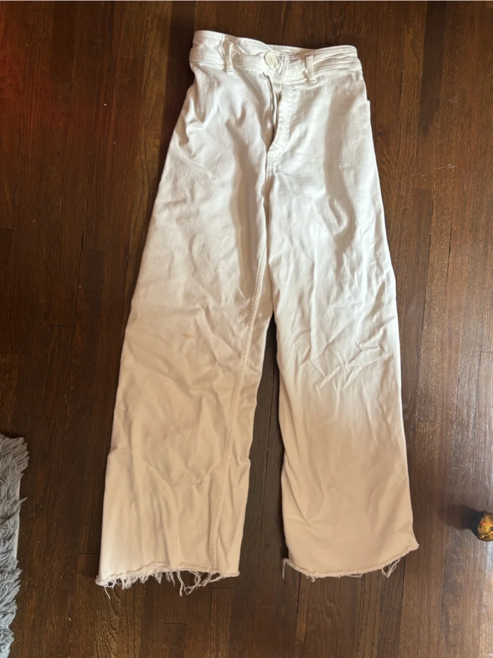 Zara White High-Rise Jeans